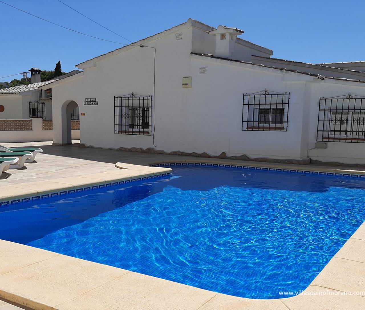 El Pinar Moraira villa for sale pool