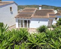 los Molinos villa sale