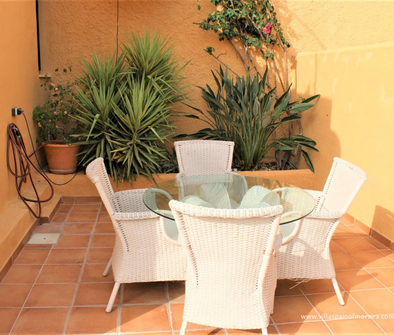 Sale - Villa / Semi detached - Moraira - Benimeit