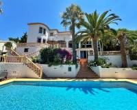 Villa with guest apartment for sale in Moraira